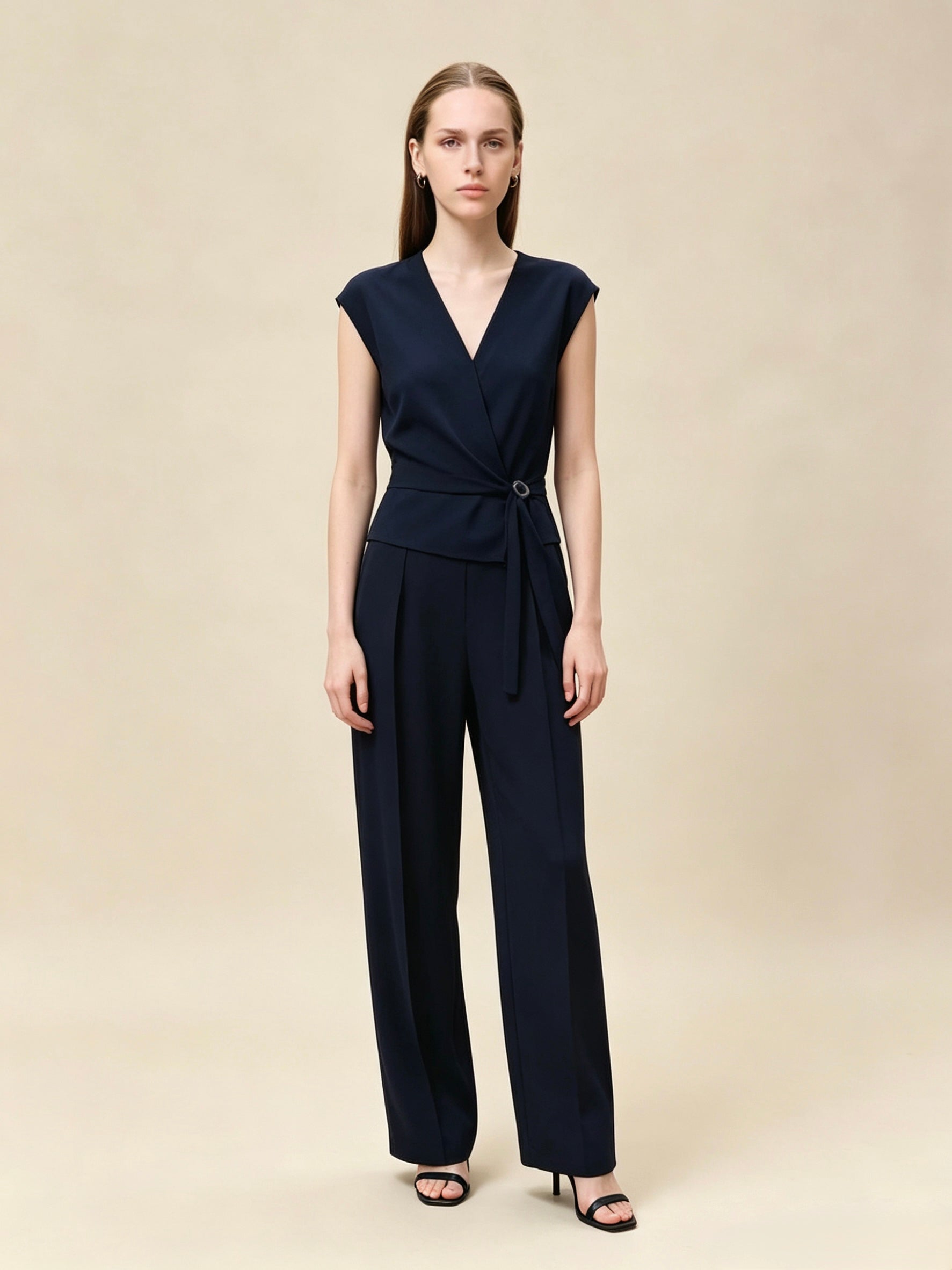 Sleeveless Suit